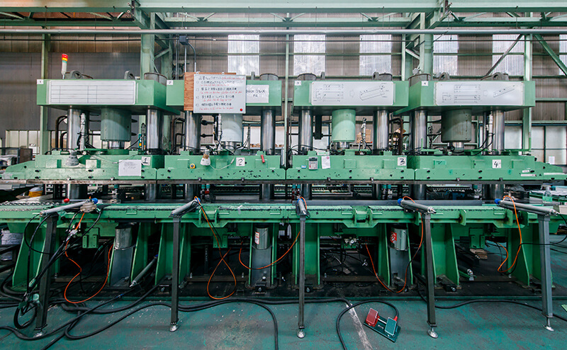 360-ton hydraulic press