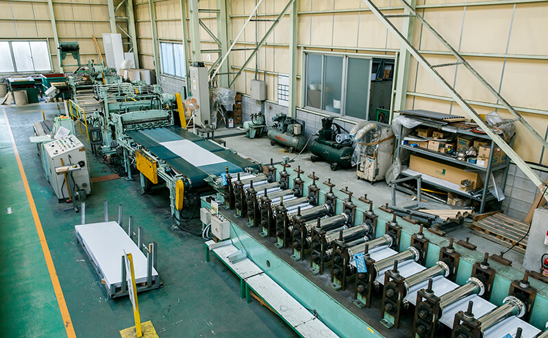 Temporary wall manufacturing line